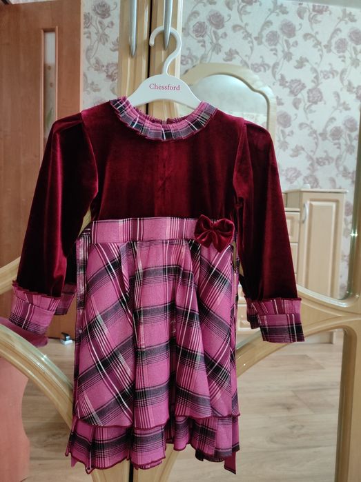 Платье на девочку 2-4,5 лет