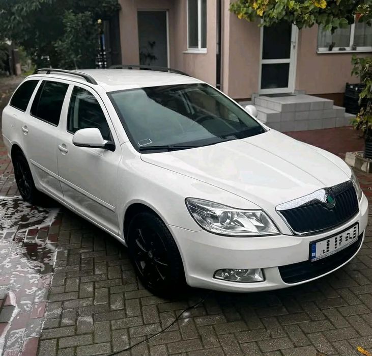 Vând Skoda Octavia 2