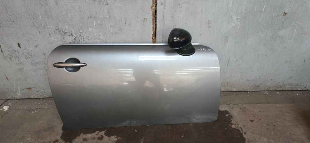 Предна дясна врата Mini Copper R50 R53