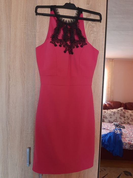 Vind rochii în stare buna