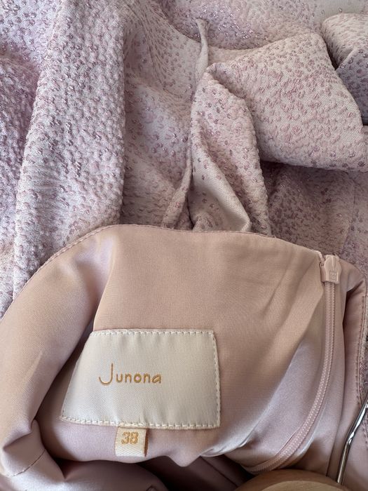 Рокля Junona Юнона размер 38 с колан 3 рози