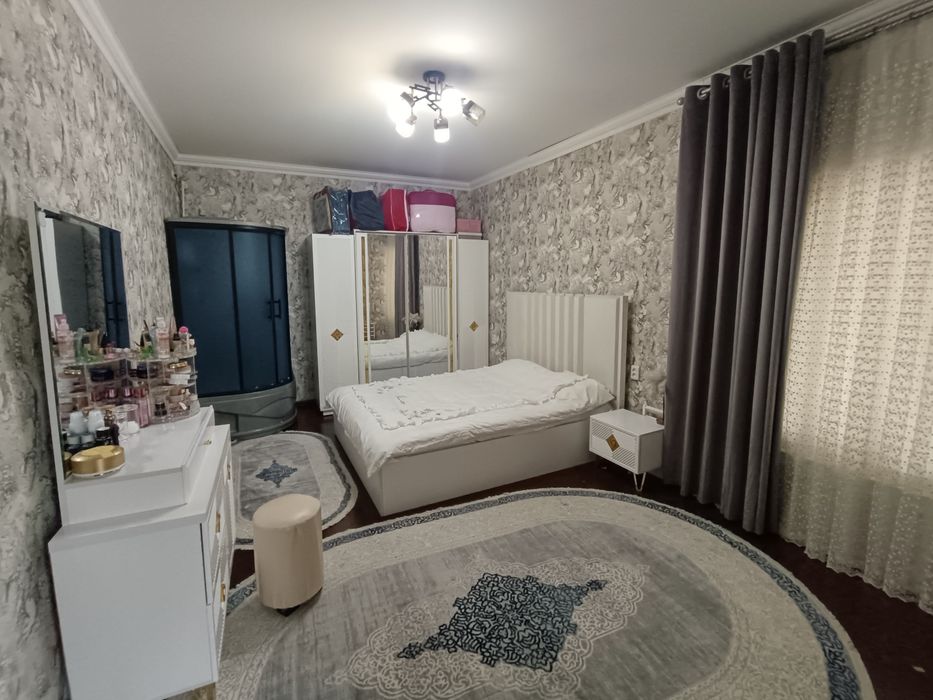 Xasanboyda 6 sotix 4 xonali yashashga tayyor uchastka SROCHNO sotiladi