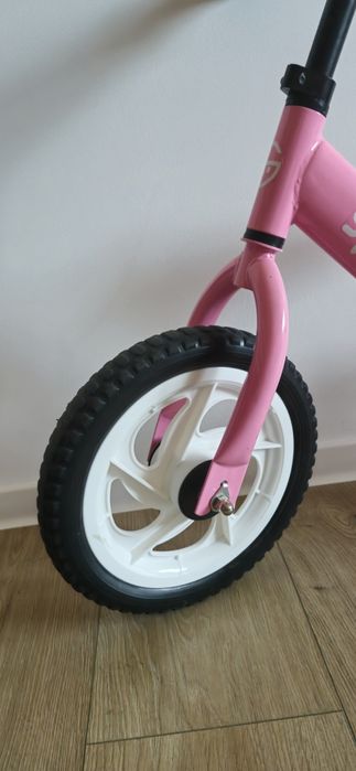 Bicicletă de echilibru