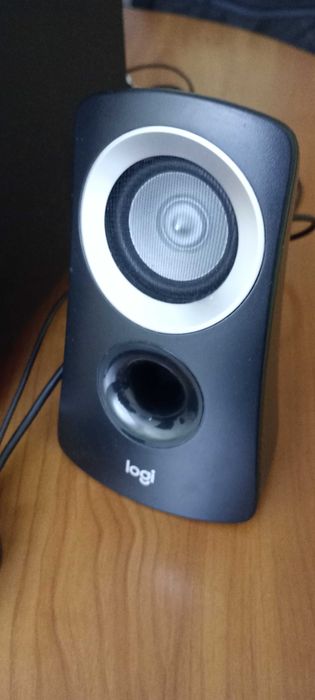 Тонколони 2.1 Logitech Z313 - като нови