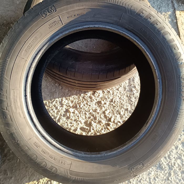 Anvelope de vară 215/60/16