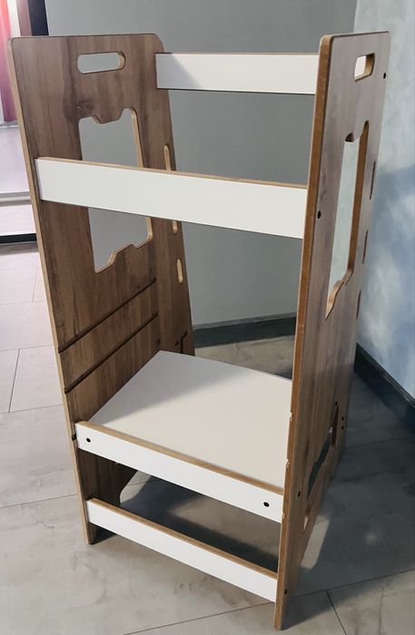 Помощна кула Монтесори - дървена