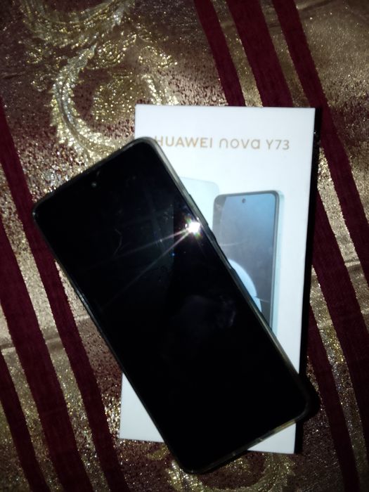 Продам Huawei nova Y73