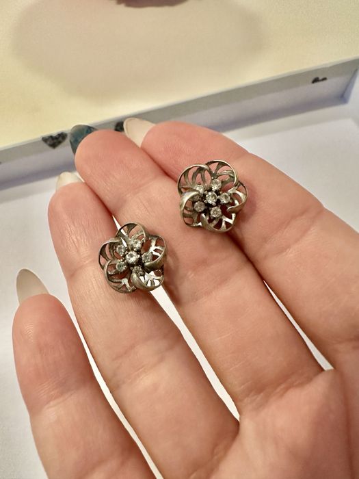 Сребърни обеци - цветенца