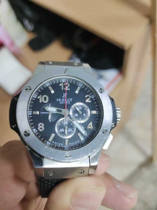 Продается часы Hublot