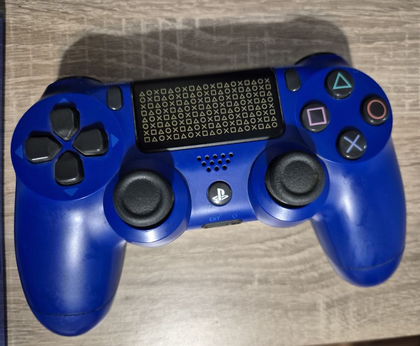 Playstation 4 limited blue edition