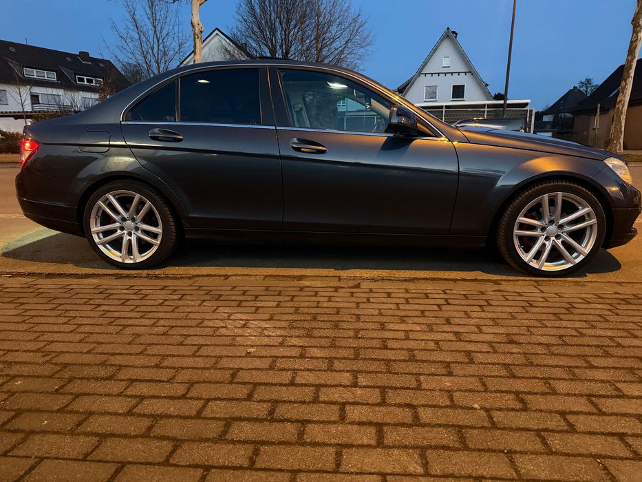 Mercedes Benz C220
