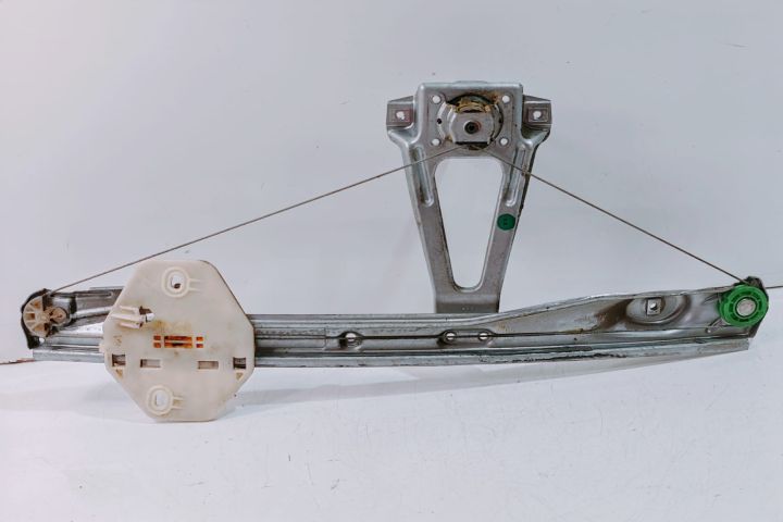 Macara  Stanga Spate  7700434697H Renault Symbol prima generatie (fac