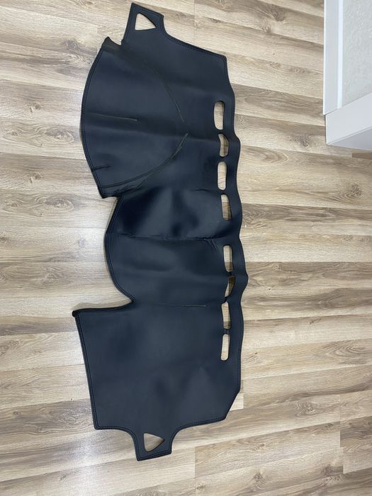 Накидка на панель Hyundai Accent