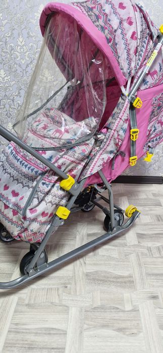 Продам детскую коляску-санки за 30000