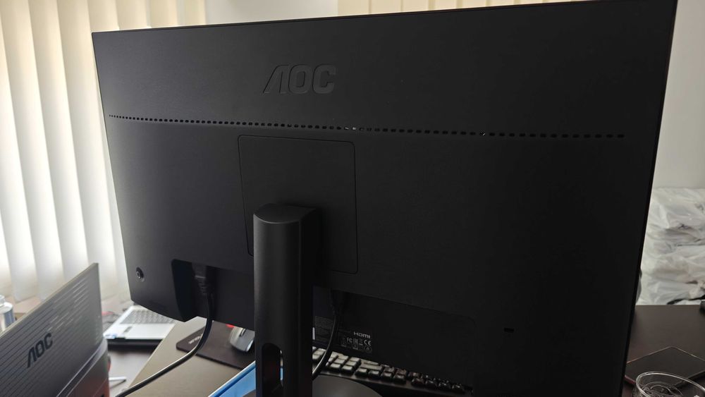 Monitor Gaming LED TN AOC 24.5", Full HD, 1 ms, 75 Hz, FreeSync ca nou