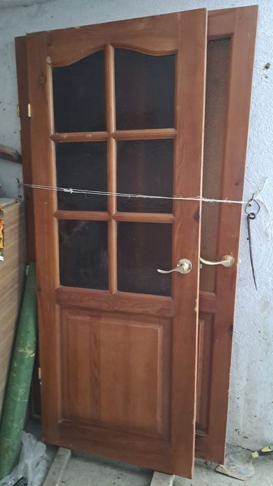Двери из натурального дерева