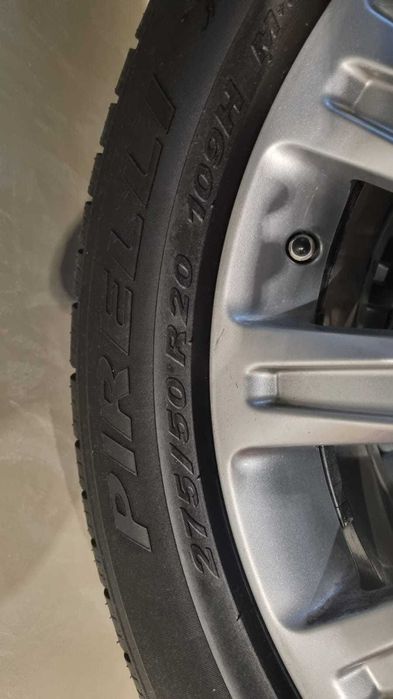 Гуми с джанти (зимни) - PIRELLI SCORPION в перфектно състояние