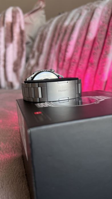 Часовник Huawei GT3 Pro Titanium