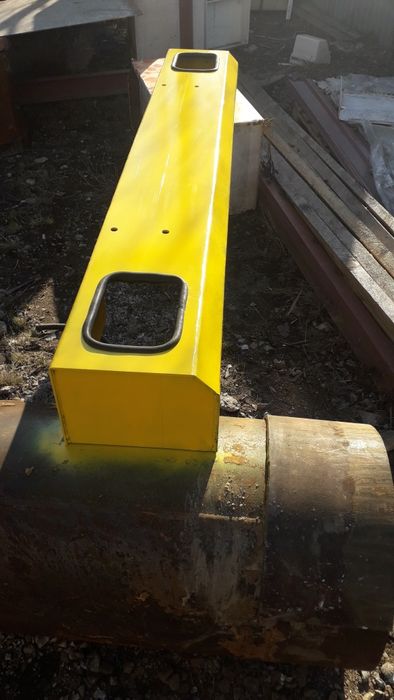 Продам бампер к 700