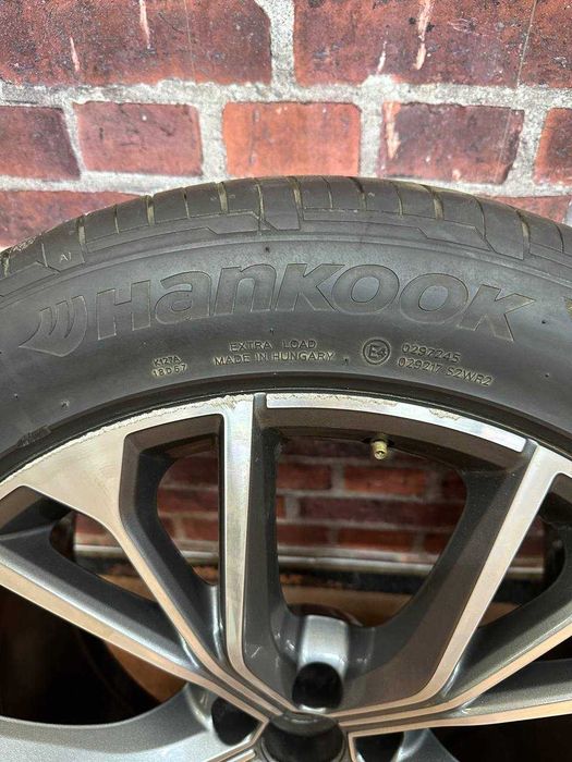 Janta AUDI Q7 Q8 j10 285 45 R21 Hankook
