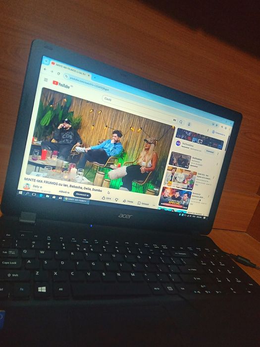 Laptop Acer functional - pentru browsing/filme