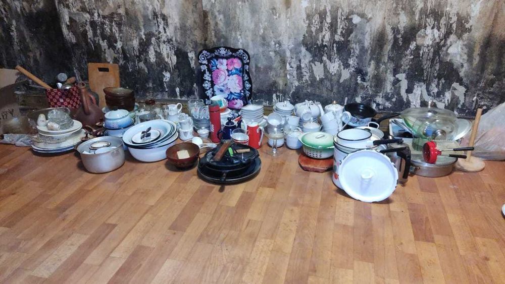 Продам посуду б/у — кастрюли, сковородки, казаны, салатники