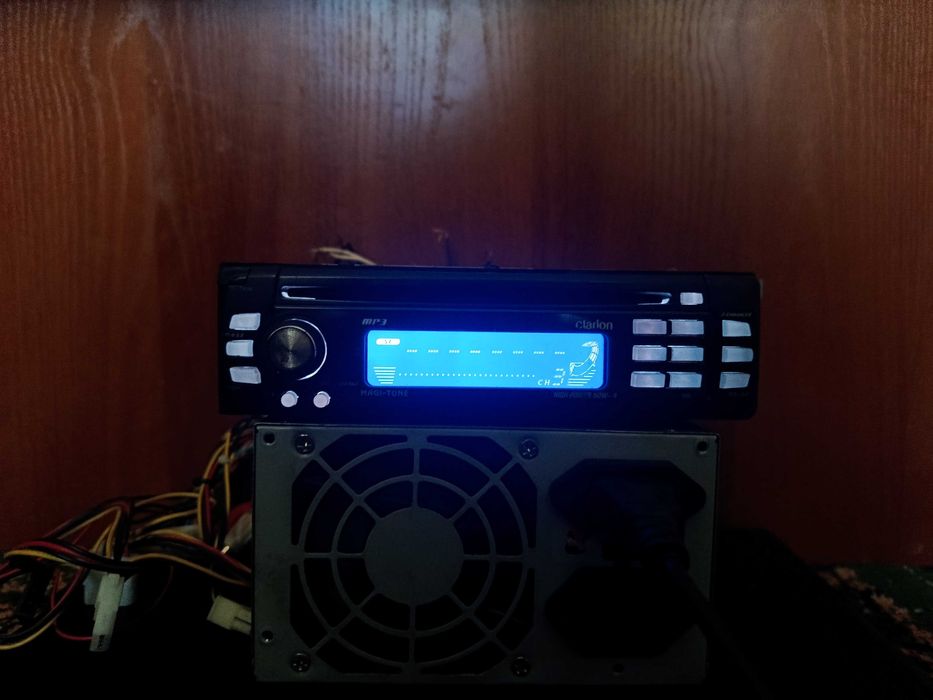 Магнитола Clarion 4х50 рабочая
