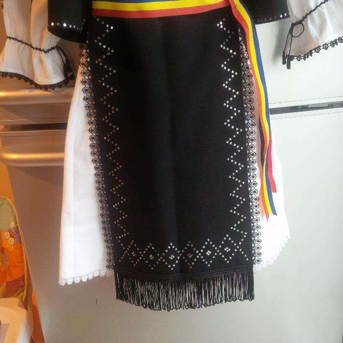 Costum popular fete 5-6 ani