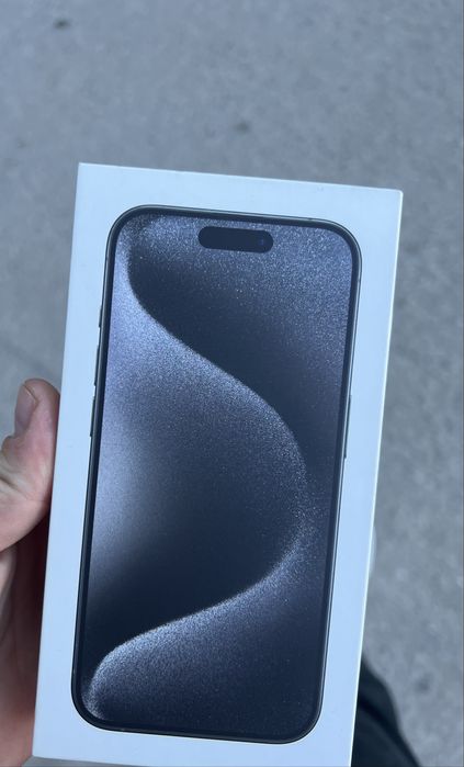 Iphone  15 Pro – stare foarte bună – baterie 88% – deblocat