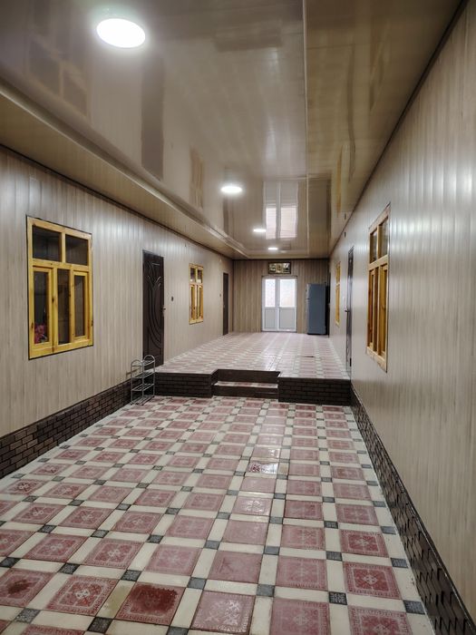 Бостонлик ок тошда уй сотилади