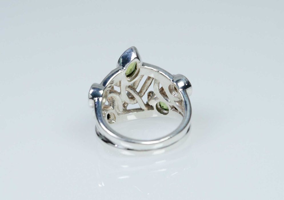inel argint 925 cu 1,80 carate peridot natural și safir