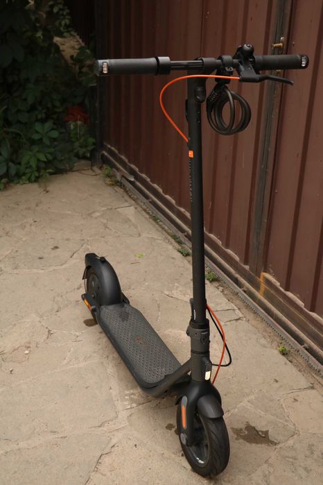 Электросамокат Ninebot F2 Plus + замок