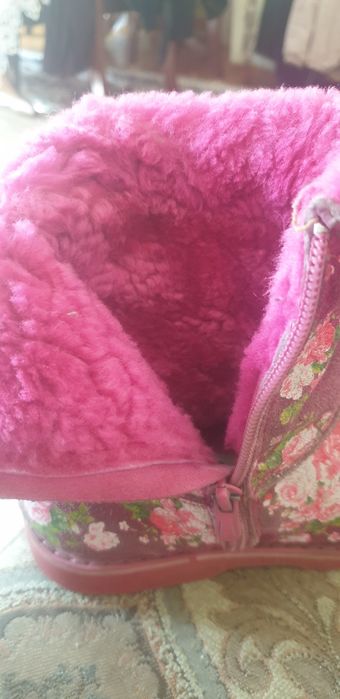 Сапожки детские на девочку