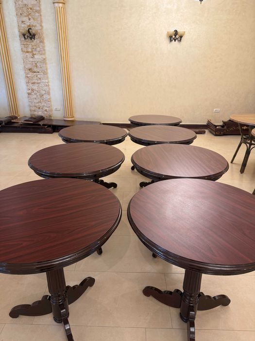 vand mobilier de lux  , restaurant 8 mese si 32 scaune