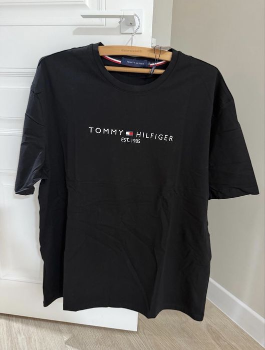 Tommy Hilfiger футболки