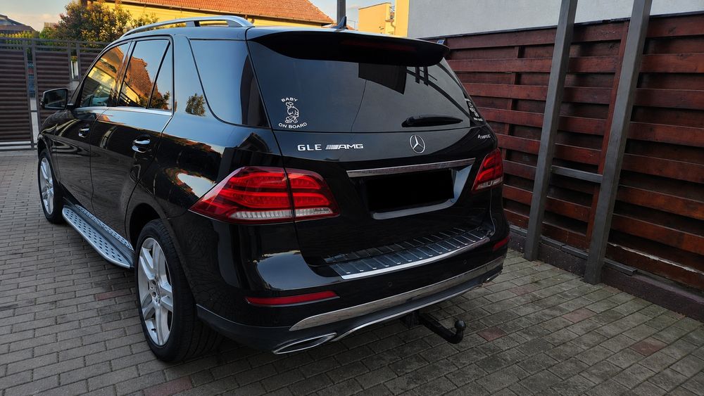 Mercedes-Benz GLE 250d 4MATIC AMG • 2016 • Interior impecabil • Full options