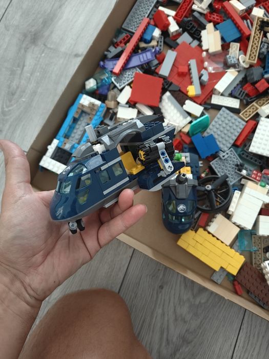 Vand 3.5 kg de lego tehnic Ninjago City