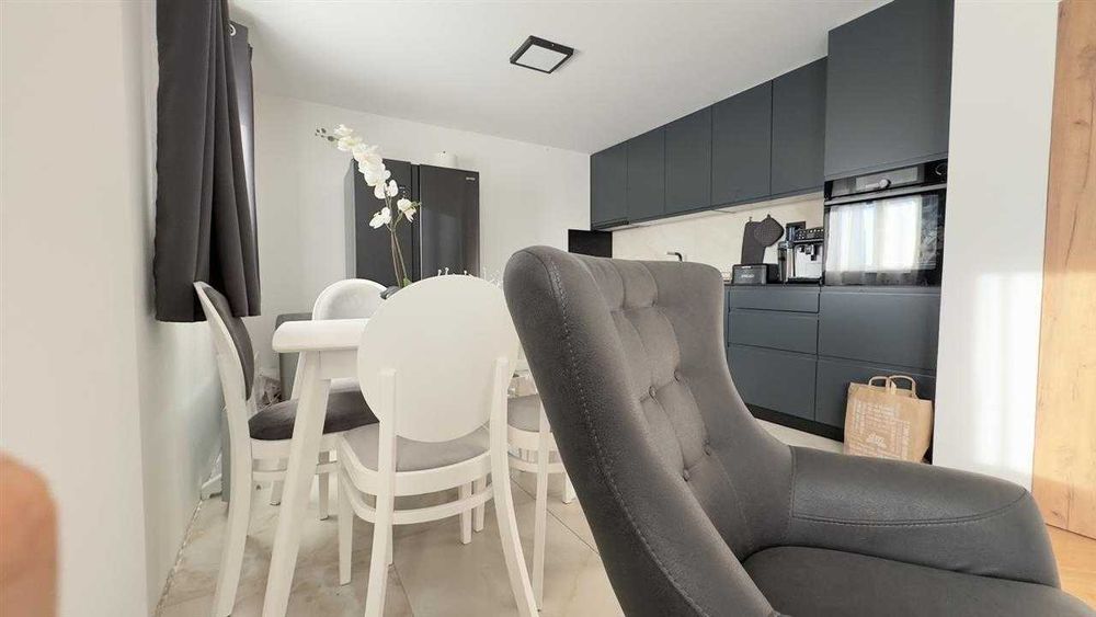 Дава се под наем Двустаен апартамент в Пловдив, Център - 63 кв.м за 357 € - Снимка #7