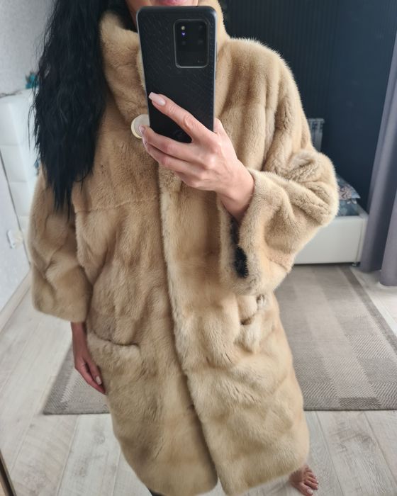 Продам шубу норковую