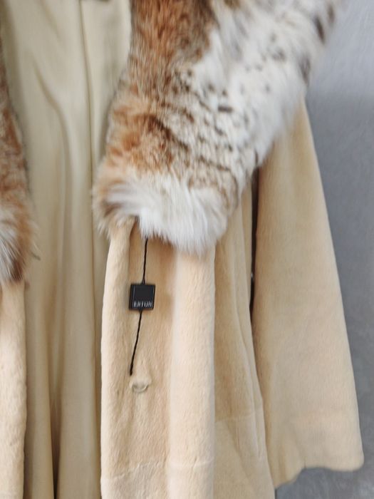 Продам новую шубу