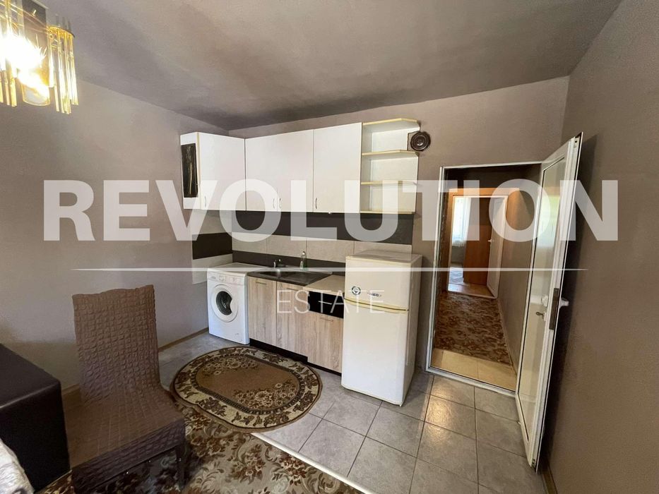 Дава се под наем Двустаен апартамент в Варна, Колхозен пазар - 58 кв.м за 400 € - Снимка #1