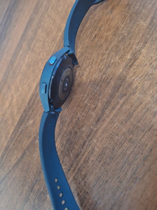 Samsung watch 4 в идеальном состоянии