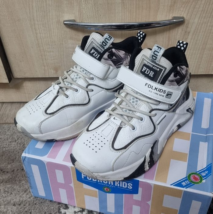 Кроссовки для мальчика