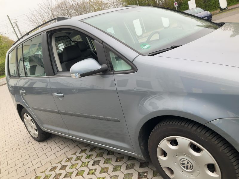 Volkswagen Touran 2.0 TDI Trendline 2009