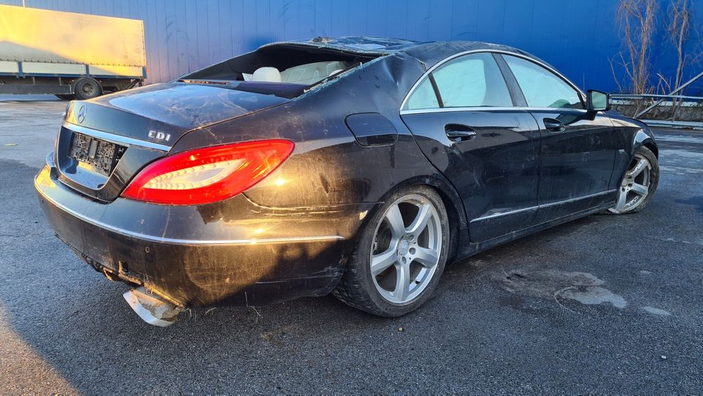 На Части CLS350CDI W218 CLS 350 CDI ЦЛС ЦДИ мерцедес Mercedes 258кс