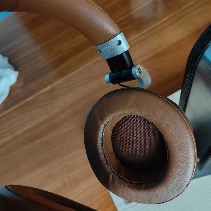 Casti  Ashdown Meters OV-1 cu vumetre reale