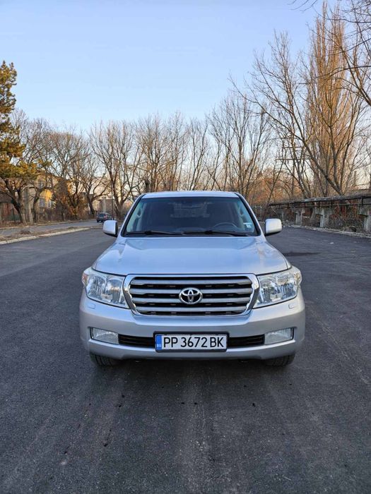 Toyota Land Cruiser V8