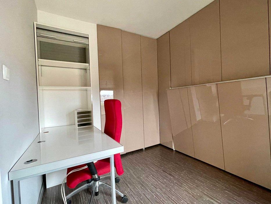 Дава се под наем Тристаен апартамент в София, Подуяне - 85 кв.м за 698.19 € - Снимка #10