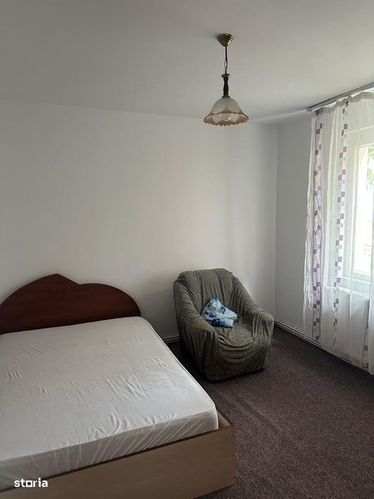 Apt 2 camere Podu Ros-Cantemir,  5 mn de Palas si Fac de Constructii!