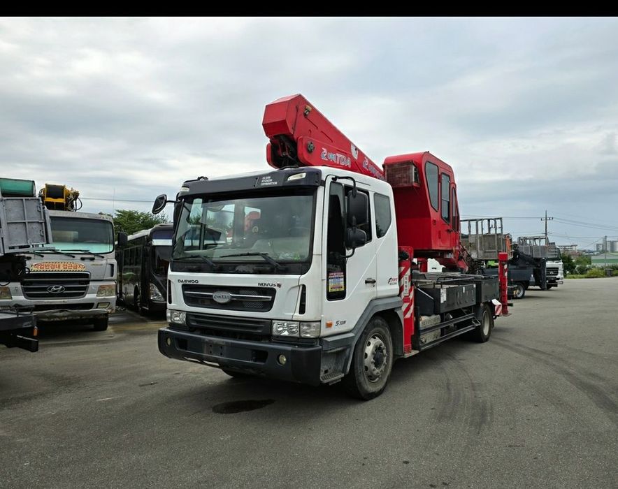 Услуга автовышка 24/7                    от 17 м до 52 метра